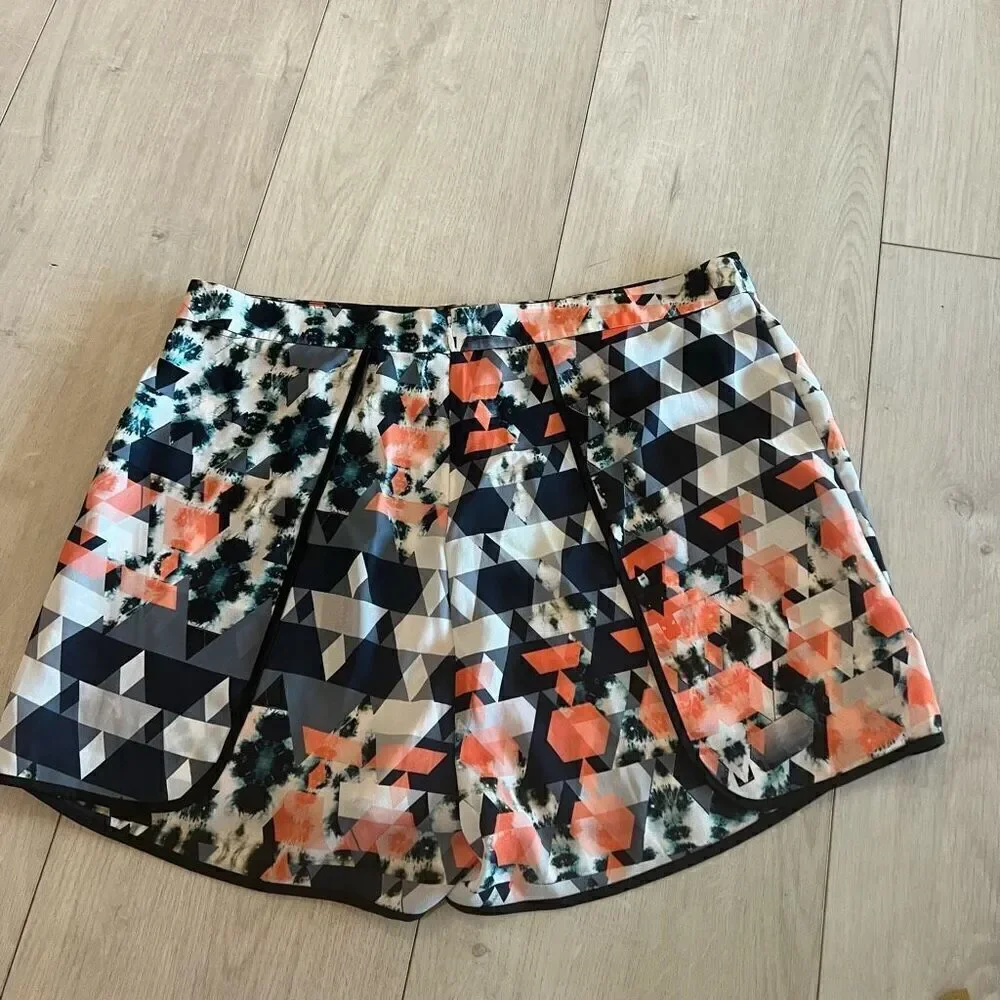 Romeo + juliet couture orange multi combo size m